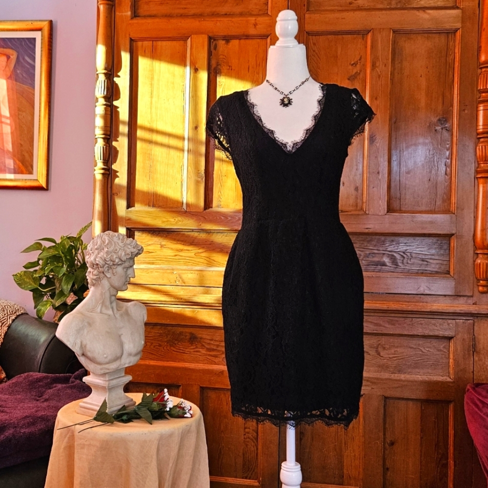 BABATON Size 6 elegant black cocktail dress